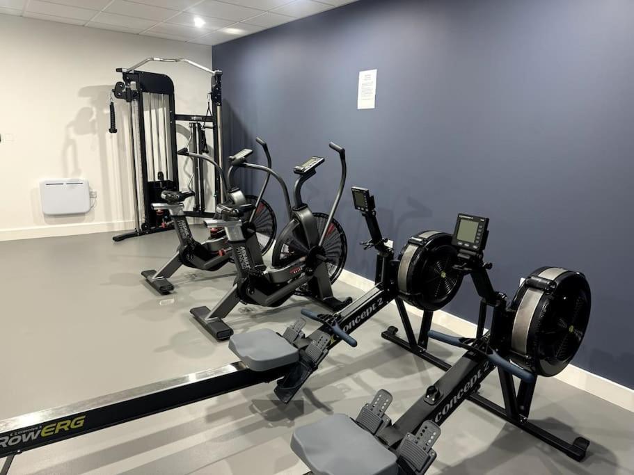 Luxury Oaks Suite, Free Private Parking, 2 Bed 2 Bathroom Apartment, Central Solihull Бирмингем Экстерьер фото